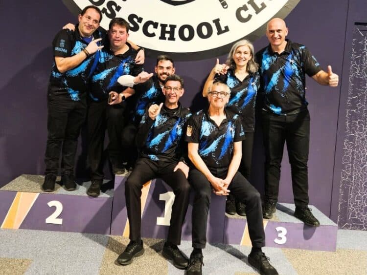 El Segopool roza el pleno en el podio regional de Castilla y León 1 La delegación del club segoviano en Salamanca./SEGOPOOL