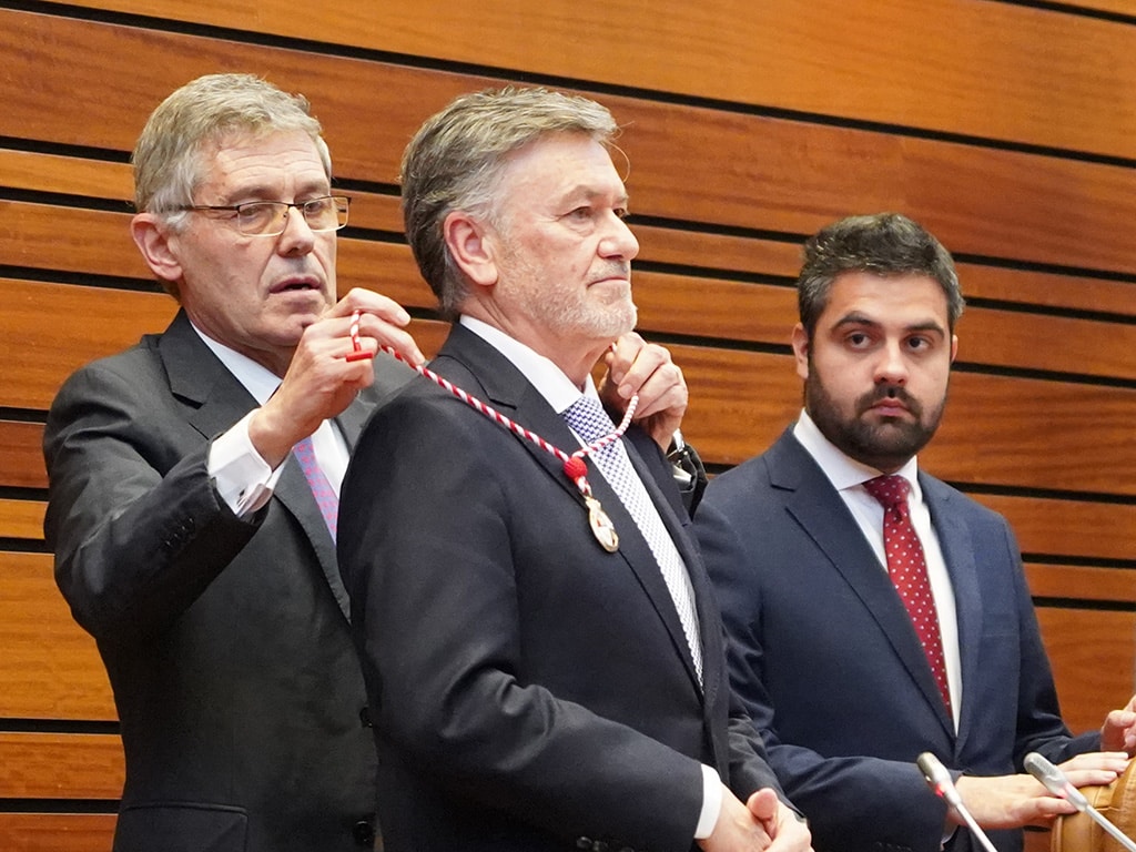 Toma Posesion Francisco Vazquez Presidente Cortes Ical Leticia Perez