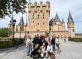 Alumnos de la Universidad Pécs (Hungría) visitan el Alcázar de Segovia dentro del programa 'Pannónia'. / REAL ALCÁZAR DE SEGOVIA