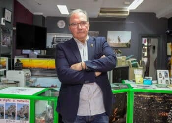 Juan Luis Misis pondrá fin a toda una vida profesional dedicada a la fotografía el próximo 1 de junio. HÉCTOR CRIADO
