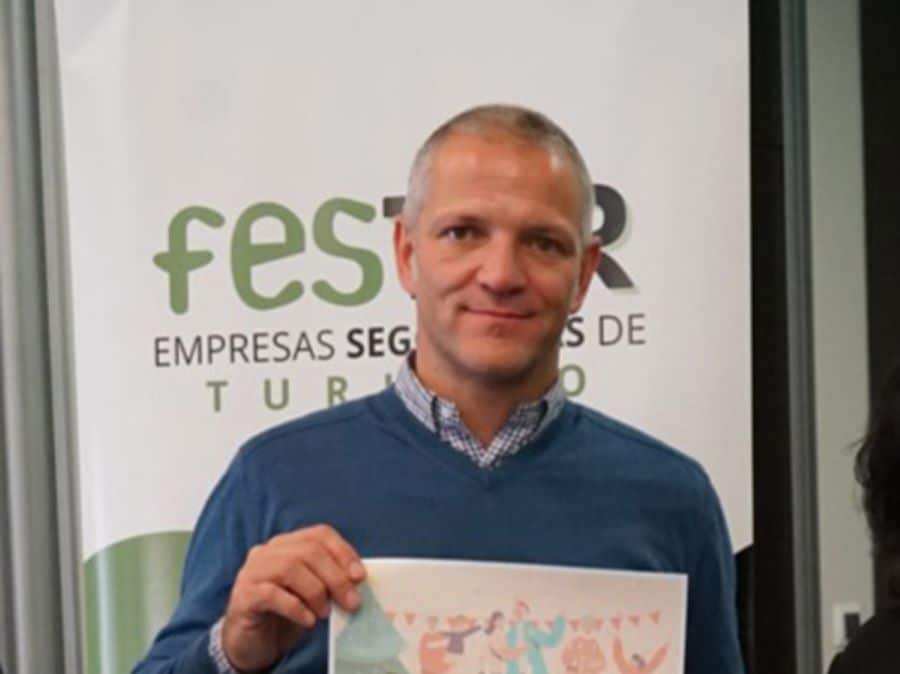 Enrique Cañada miembro de la Junta Directiva de FESTUR, inscrita a la FES.