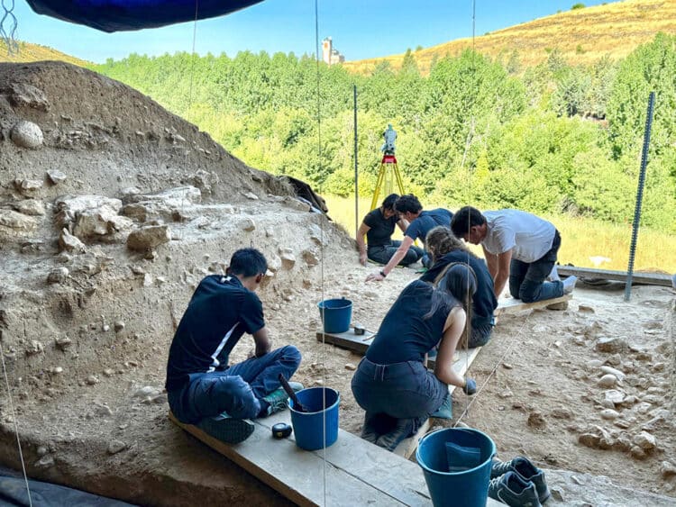 Yacimiento arqueológico del Abrigo de San Lázaro. / HÉCTOR CRIADO