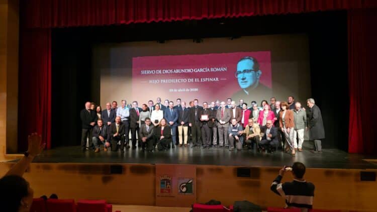 Homenaje al sacerdote Abundio García Román en El Espinar / AYTO. EL ESPINAR