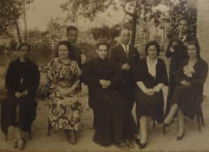 Don Abundio ejerció durante largo tiempo en El Espinar.