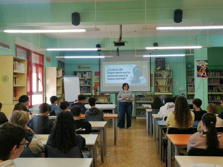 Una charla en un colegio de una de las ediciones anteriores de ‘Salud Mental en Positivo’. Asociación Amanecer