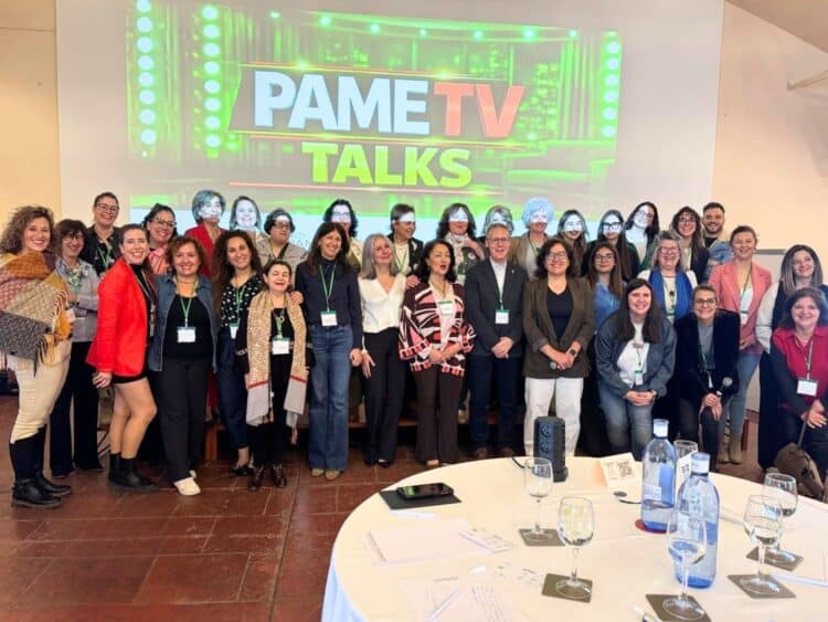 Más de 40 emprendedoras participaron en PAME TV en Torrecaballeros 1 Participantes en el evento. /SEGOVIA SUR