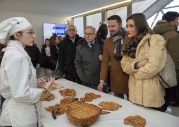 Cámara de Comercio y Caja Rural organizan la Feria de FP. / Cámara de Comercio