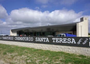 El edificio del tanatorio-crematorio de Cantalejo destaca por su amplitud y modernidad. /Héctor Criado