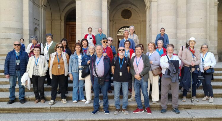 Grupo de participantes en la excursión / LOURDES MATARRANZ