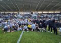 Los jugadores y cuerpo técnico del Real Unión celebran el ascenso a Primera RFEF./REAL UNIÓN