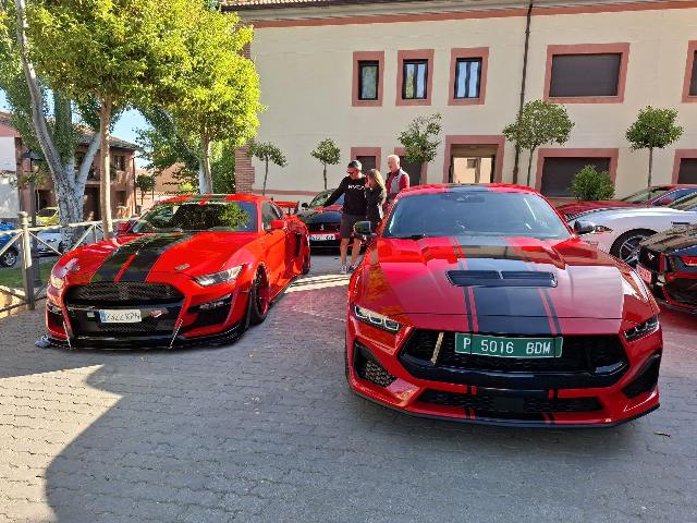 Instante de la concentración de Ford Mustang de 2025 / AYTO. DE VALVERDE DEL MAJANO