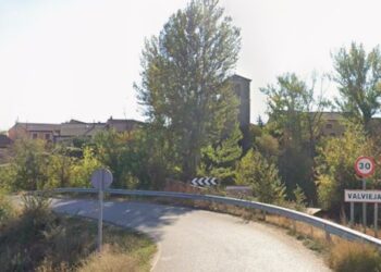 Entrada a la localidad segoviana de Valvieja en una fotografía de archivo / E.A.