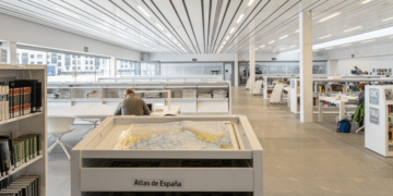 Interior de la Biblioteca Pública de Segovia, un edificio con mejoras en su funcionalidad, diseño y tecnología. / BIBLIOTECA PÚBLICA DE SEGOVIA