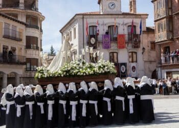 Procesión del Domingo de Resurrección en Cuéllar / MALENA GONZÁLEZ