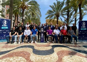 Los protagonistas del sorteo de la Copa del Rey./ RFEBM