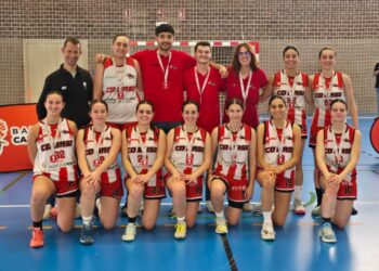 Conjunto junior femenino del Dibaq CD Base, que logró el subcampeonato en la Copa Castilla y León. / FEDERACIÓN
