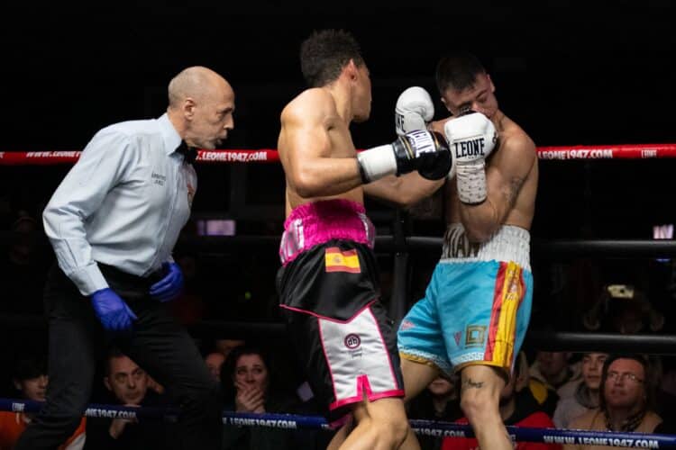 La Fábrika acoge este fin de semana el Autonómico de boxeo 1 Combate de boxeo en Segovia./ E.A.