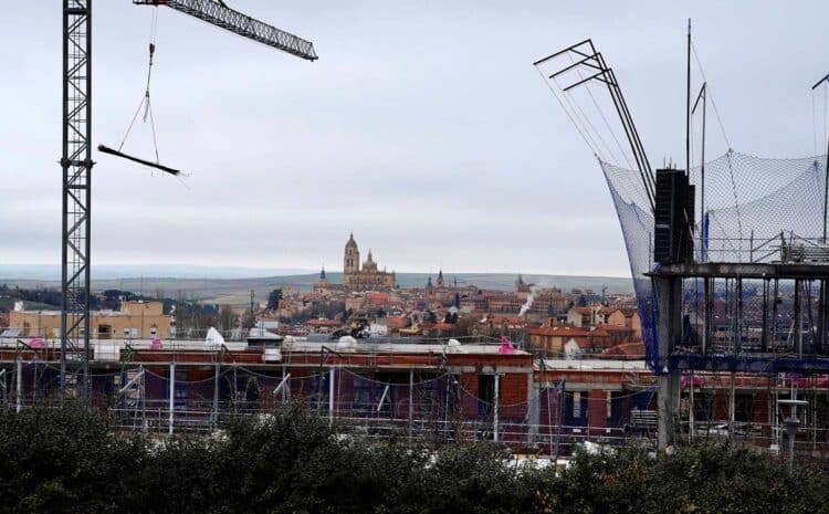 Obras de construcción de viviendas en la ciudad de Segovia./ MARIO ANTÓN