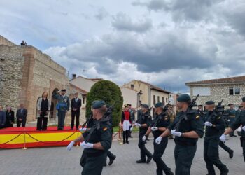 Un momento del desfile de guardias civiles en el acto celebrado en Cuéllar./ SUBDELEGACIÓN