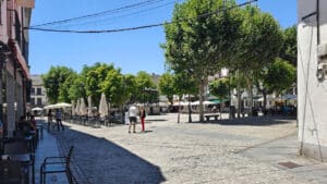 Las terrazas pueblan la Plaza de la Corredera.