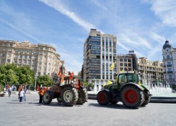 Concentración para exigir medidas en favor del campo. / Leticia Pérez
