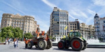 Concentración para exigir medidas en favor del campo. / Leticia Pérez