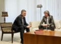 El Presidente de la Cortes acaba la ronda de contactos reuniéndose con los portavoces de los grupos socialista y popular. / Miriam Chacón