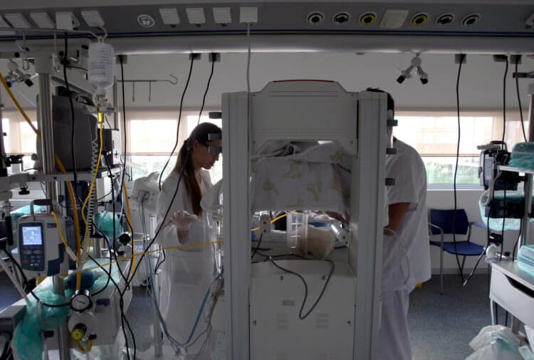 El objetivo final de la medida es integrar a los residentes en el servicio regional de salud. / Miriam Chacón