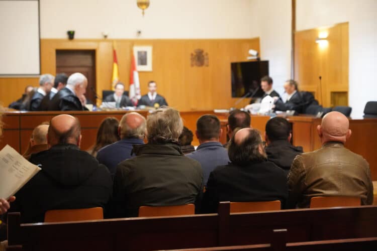 La Fiscalía solicita penas que superan los 200 años de cárcel. / Leticia Pérez