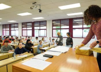 Aumenta un 3,3% la afluencia con respecto al curso pasado, con 368 inscritos más. / Miriam Chacón