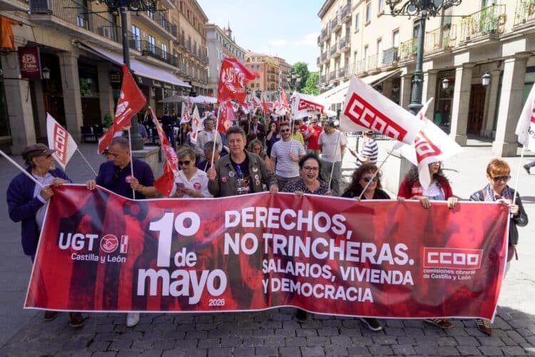 Cabecera de la manifestación de este 1 de mayo en Segovia.. / Héctor Criado