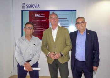 Estéban Martín, José Mazarías y Luis Asenjo. /HÉCTOR CRIADO