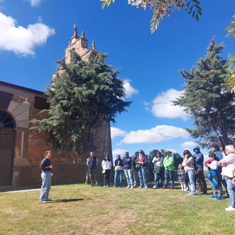 Participantes en la primera visita. /AYUNTAMIENTO FRESNO DE CANTESPINO