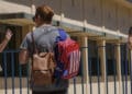 Salida de un centro escolar en periodo de jornada reducida. / KAMARERO