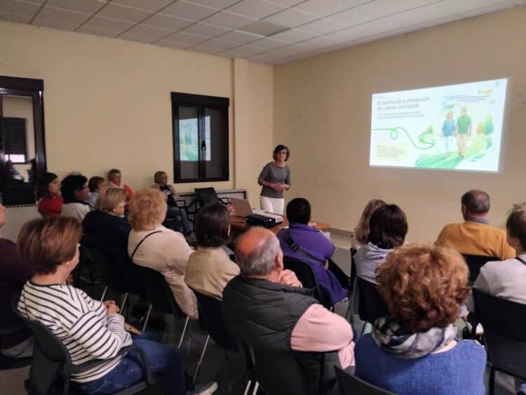 Instante de la charla / AYTO. DE FUENTEPELAYO