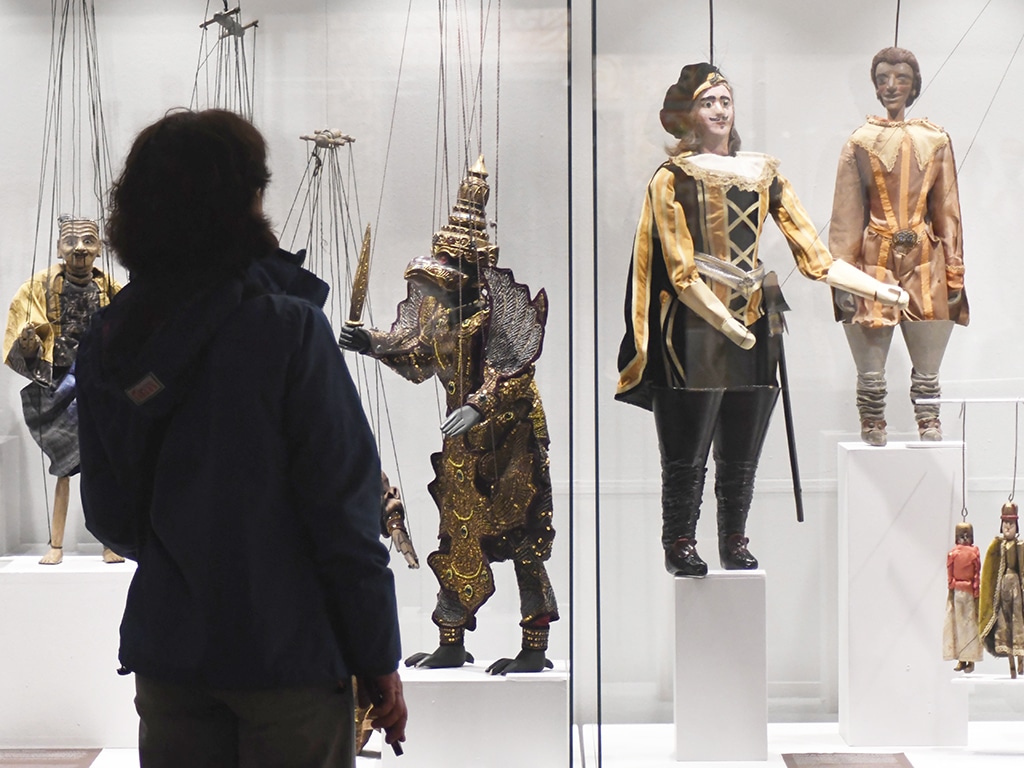 Exposicion titeres