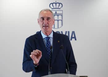 El alcalde de Segovia, José Mazarías, en la rueda de prensa posterior a la Junta de Gobierno Local. / ALEJANDRA SERNA