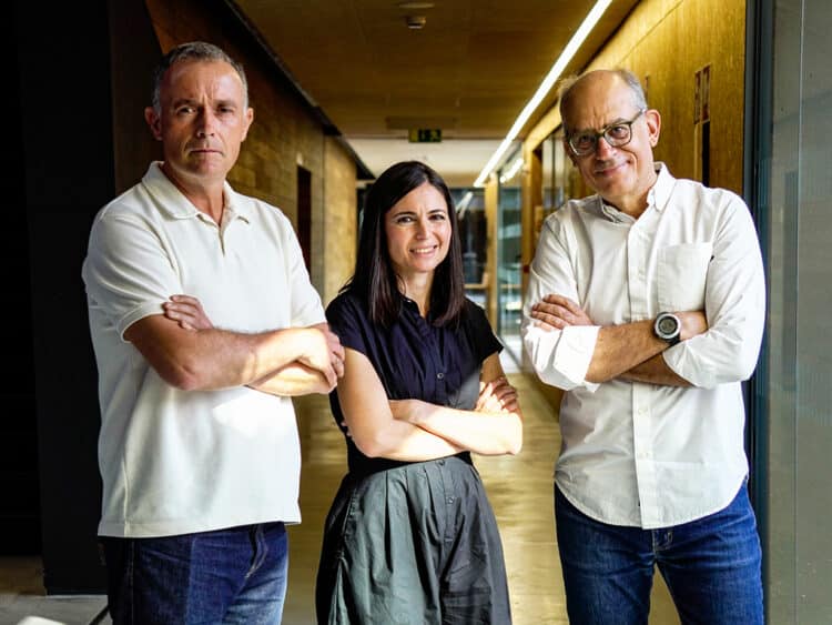 Mikel Ayestarán, Cristina Olea y José Antonio Guardiola, finalistas Premio Cirilo Rodríguez. / Héctor Criado