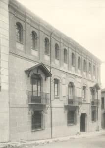 En el CCXIV aniversario del nacimiento de la Diputación 4 Palacio de Maldonado.
