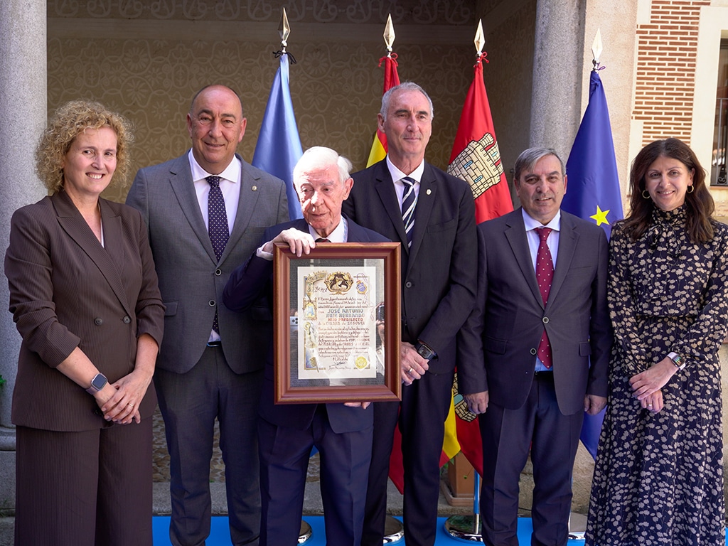 Lirio Martín, Miguel Ángel de Vicente, José Antonio Ruiz Hernando, José Mazarías, José Luis Sanz Merino y Raquel Alonso. / HÉCTOR CRIADO
