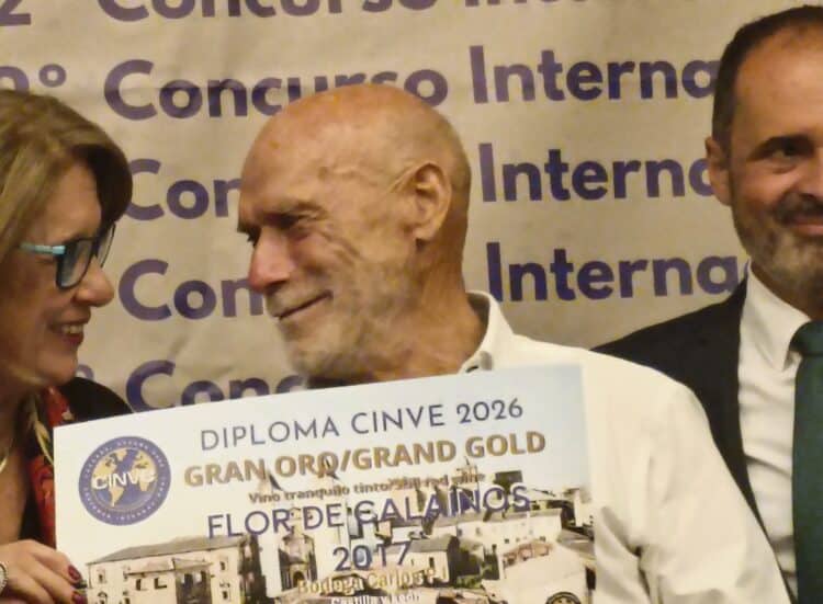 El vino ‘Flor de Calaínos’, de Sacramenia, logra la medalla gran oro en los Premios CINVE 1 WEB 7