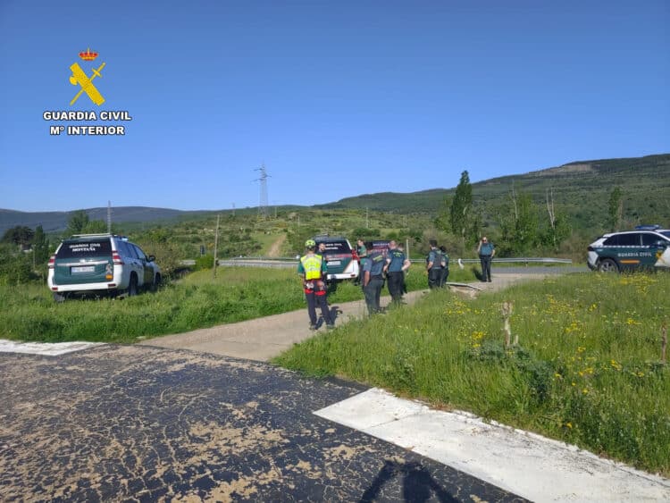 La Guardia Civil localiza con vida y en buen estado a un desaparecido en la sierra de Prádena 1 La Guardia Civil localiza con vida y en buen estado a un desaparecido en la sierra de Prádena / GUARDIA CIVIL