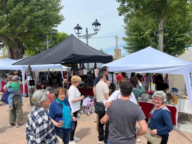 Feria de Artesanía y Gastronomía / AYTO. LA LOSA