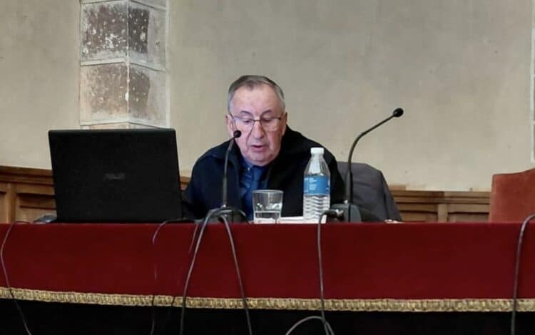 José Luis Mora clausura el XLVII Curso de Historia de Segovia
