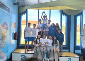 Delegación del club segoviano durante la cita./CASINO DE LA UNIÓN