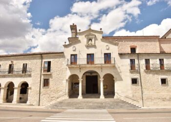Santuario del Henar / TURISMO CUÉLLAR